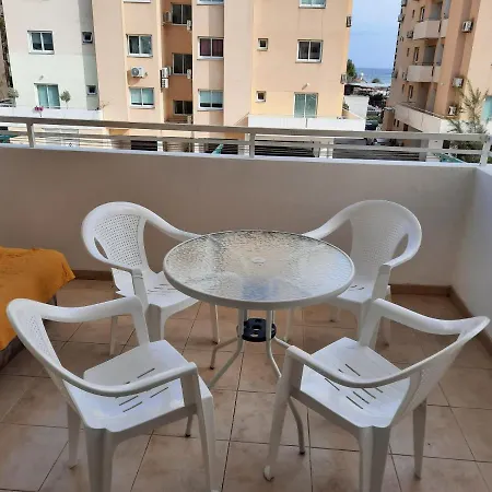 Daire Large Apt 2 Bedrooms Sea View & 2 Balconies *