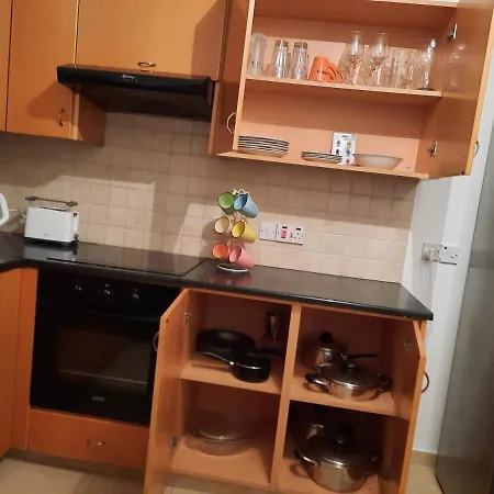 Large Apt 2 Bedrooms Sea View & 2 Balconies