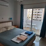Large Apt 2 Bedrooms Sea View & 2 Balconies Apartament Larnaca