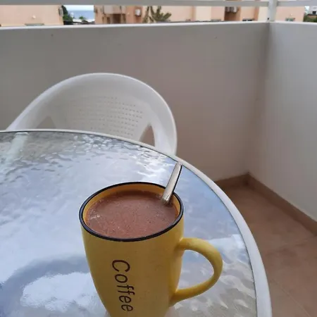 Апартаменты Large Apt 2 Bedrooms Sea View & 2 Balconies Ларнака