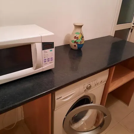 Large Apt 2 Bedrooms Sea View & 2 Balconies * Larnaca