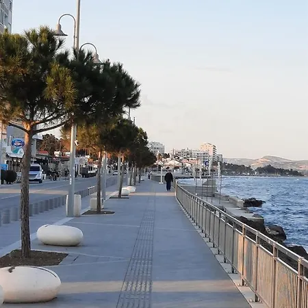 Апартаменты Large Apt 2 Bedrooms Sea View & 2 Balconies