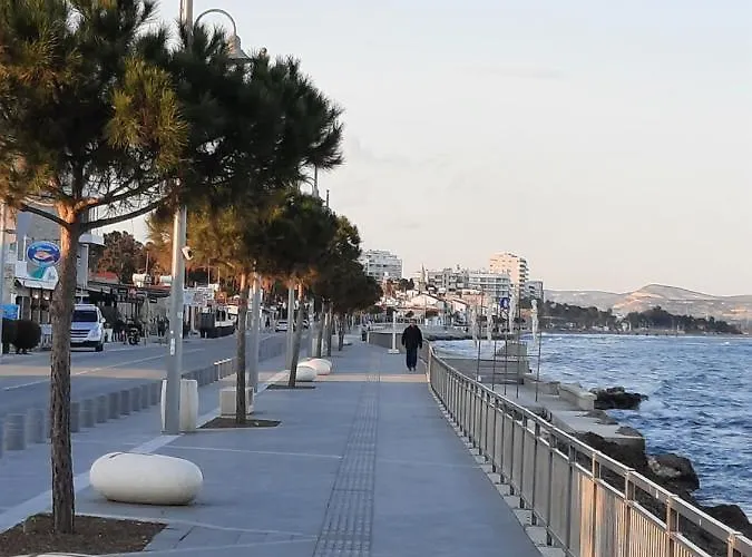 Apartament Large Apt 2 Bedrooms Sea View & 2 Balconies