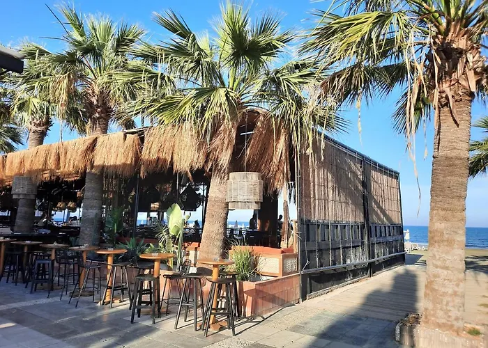 Large Apt 2 Bedrooms Sea View & 2 Balconies Apartament *